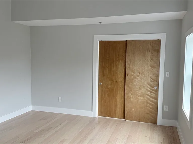 944 East St #3 — Photo 14