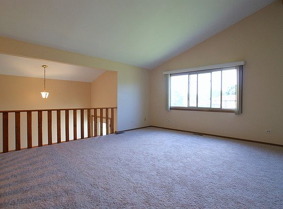 3rd image of 2520 Heron Dr