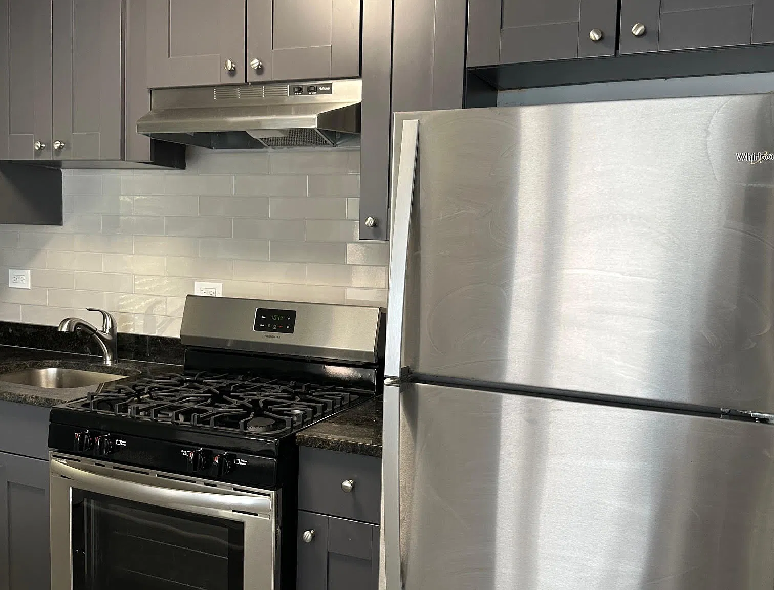 1 bed, 750 sqft, $1,550 — Photo 2
