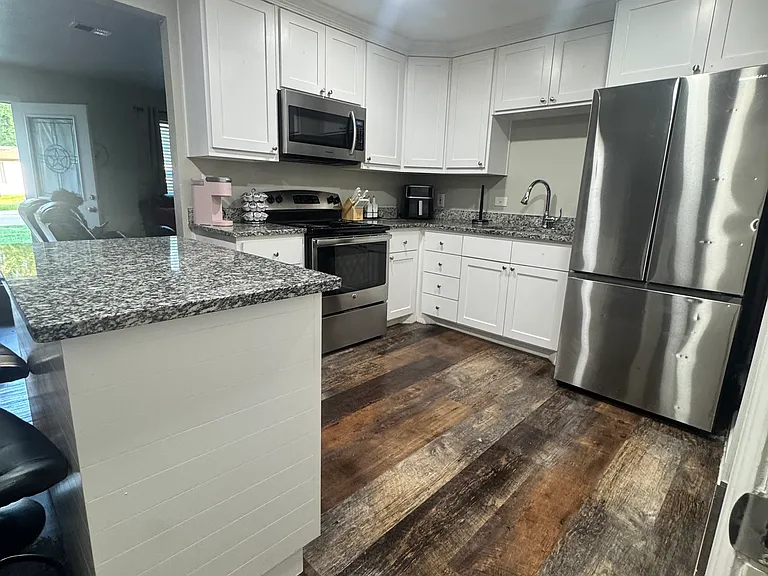 804 Skylark Dr — Photo 9