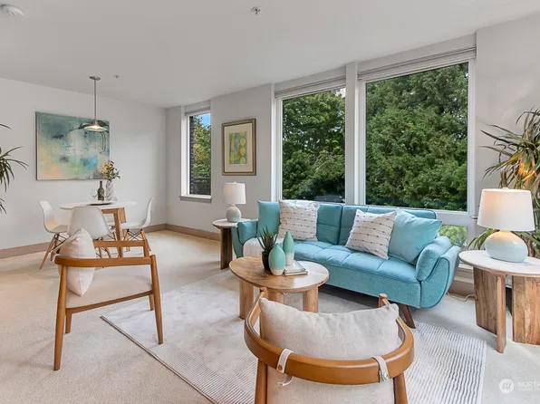 4547 8th Avenue NE #406, Seattle, WA 98105