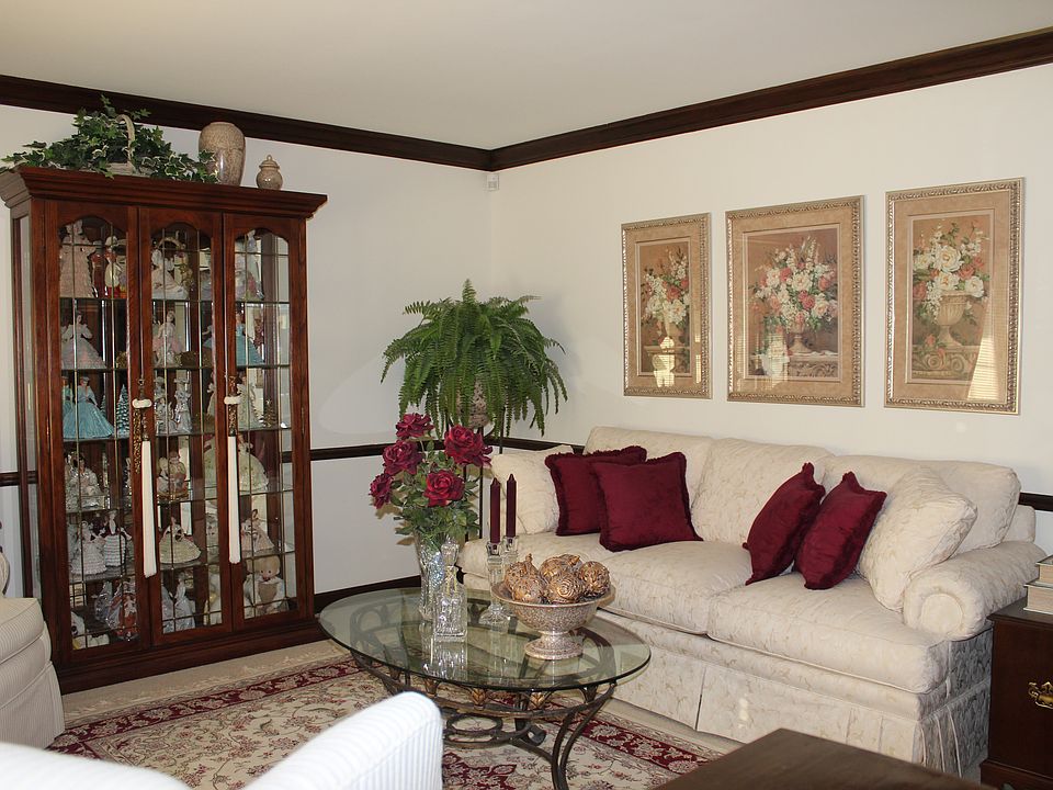 2nd image of 33058 Brownlea Dr