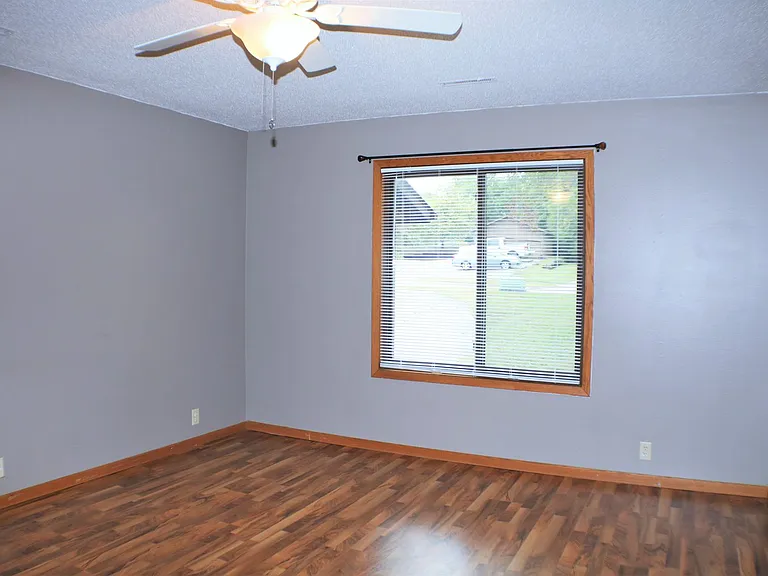 2050 Holiday Rd #B2 — Photo 14