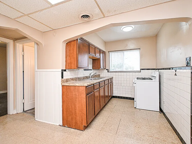 3042 Percy Ave #2 — Photo 6