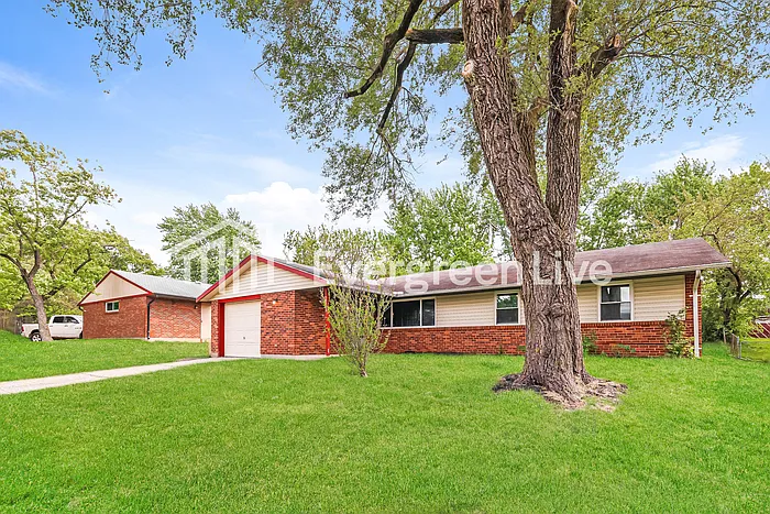 Building Photo - 6752 Hubbard Dr