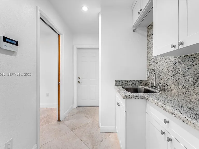 12511 Ramiro St — Photo 17