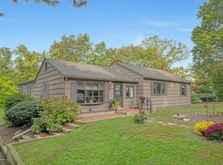 329 Fairmount Rd, Long Valley, NJ 07853