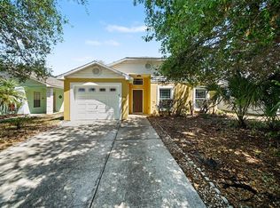 2424 Camden Oaks Pl, Valrico, FL 33594