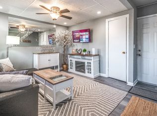 1 Clocks Blvd #3, Massapequa, NY 11758