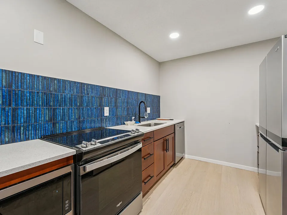 Oaks Lincoln Townhomes