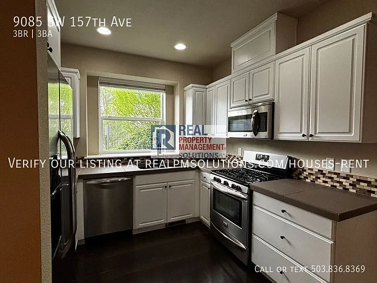 9085 SW 157th Ave — Photo 10