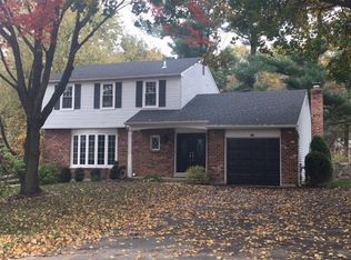 102 Glamorgan Ct, Exton, PA 19341