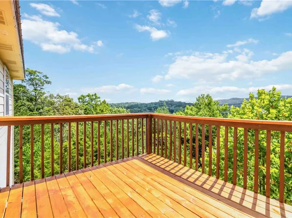 8 Blackfoot Dr, Eureka Springs, AR 72631