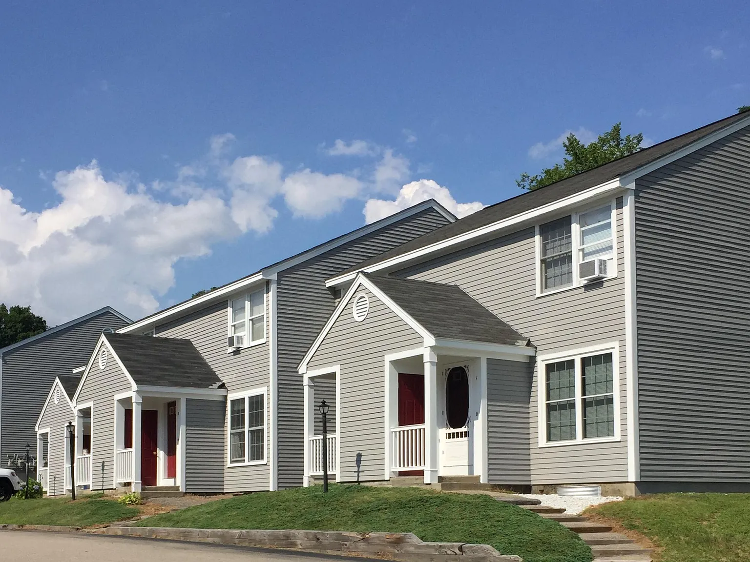 Oak Terrace Townhomes — Photo 1