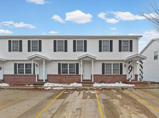 224 Crossing Dr, Normal, IL 61761