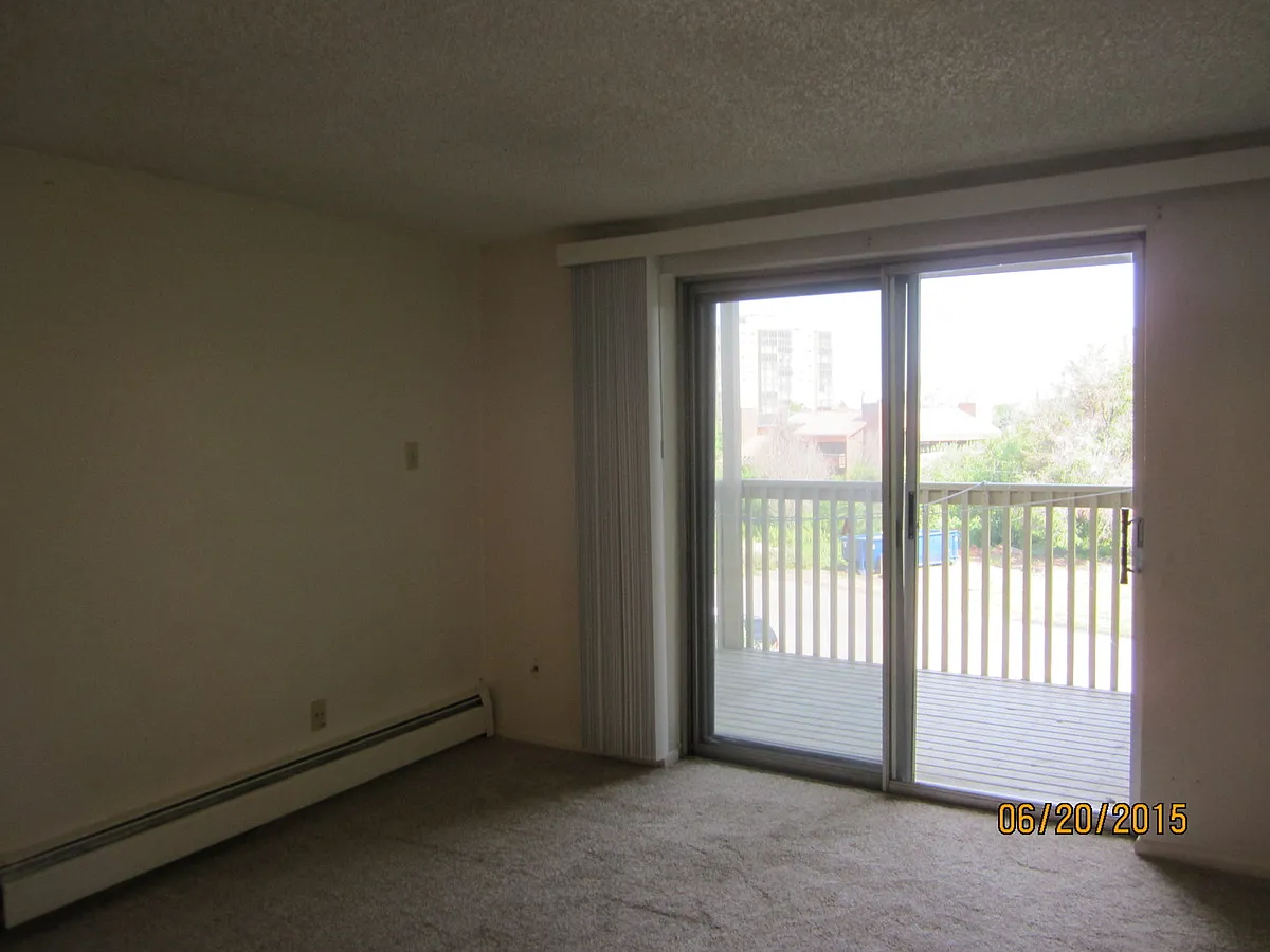 Building Photo - 1304 S Parker Rd #365