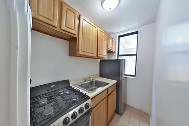 Rented by Platinum Properties