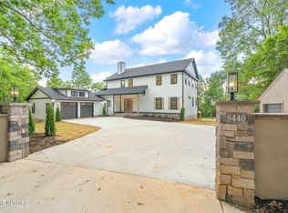 8440 Lakeland Dr, Lenoir City, TN 37772
