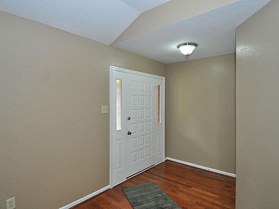 4th image of 3214 Golden Willow Dr