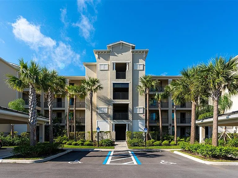 17626 Gawthrop Dr #206 — Photo 1