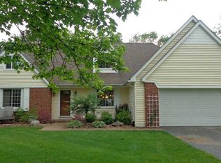 232 Saddle Brook Ct, Zionsville, IN 46077