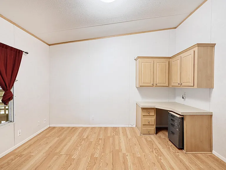 7807 Williamson Creek Dr — Photo 11