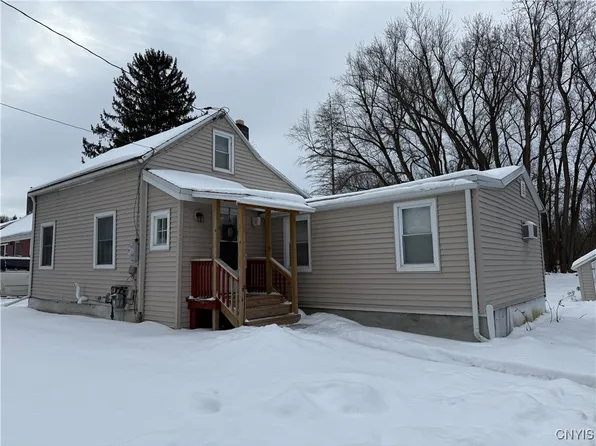 9308 Mallory Rd, New Hartford, NY 13413