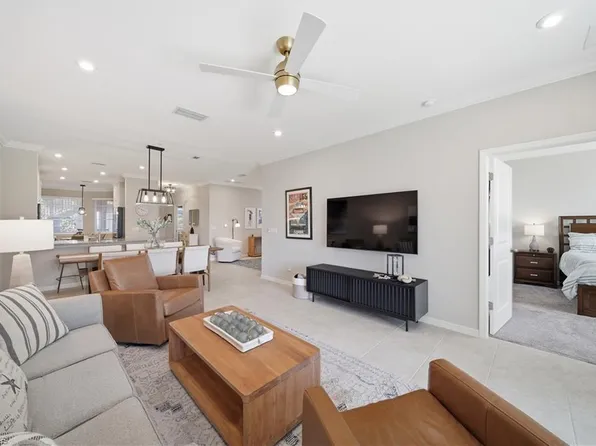 9394 Pocida CT #101, NAPLES, FL 34119