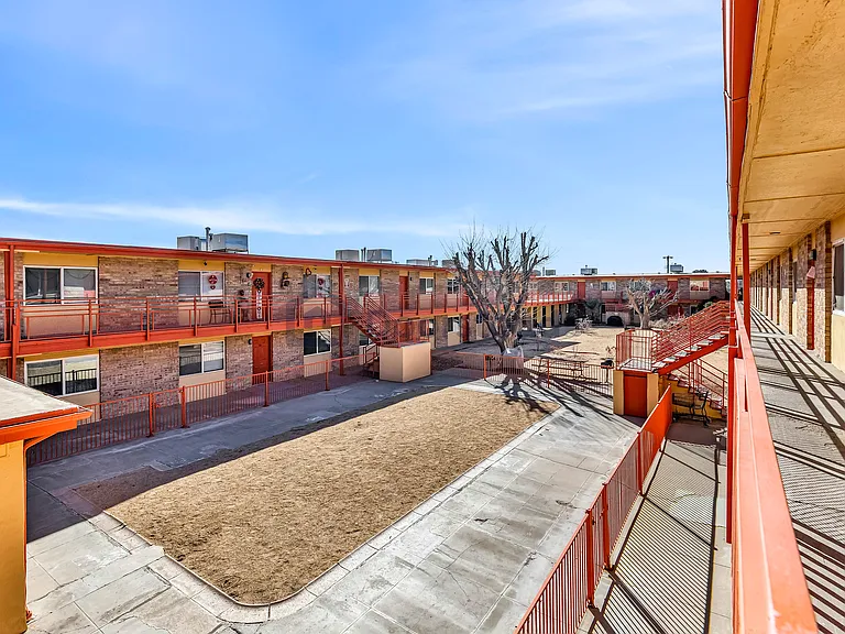 9400 Montrose Ct #27 — Photo 4