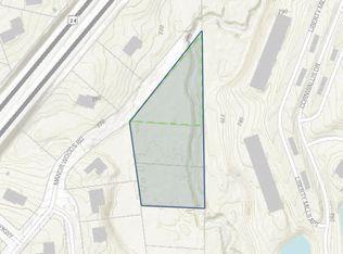 9323 Manor Woods Rd, Fort Wayne, IN 46804