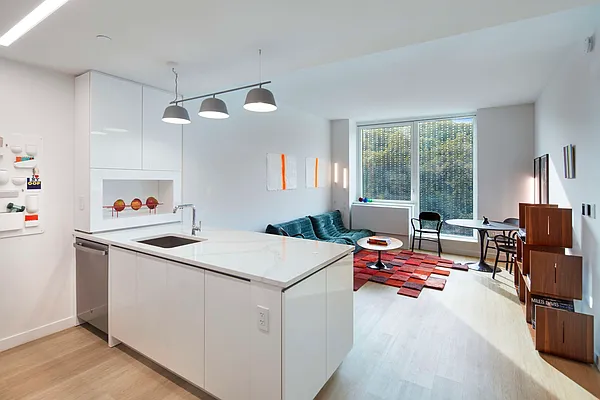 4650 Broadway #1709