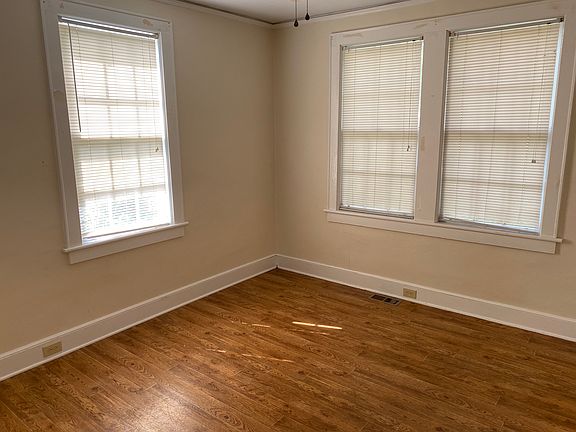 3rd image of 2518 Preston St