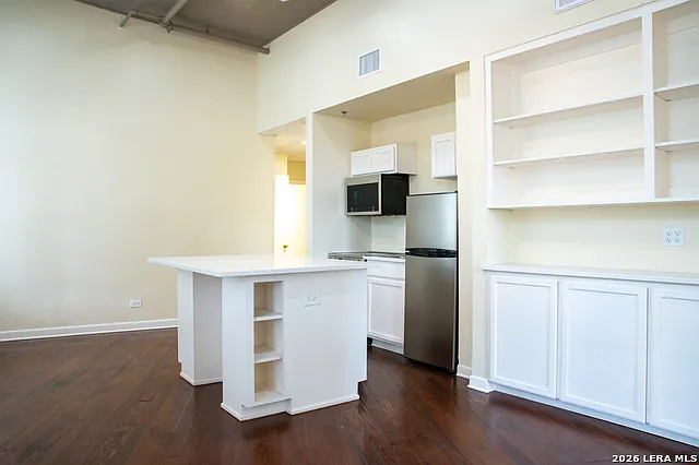 245 Losoya St — Photo 19