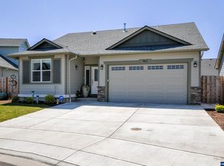 963 Hickory St, Independence, OR 97351