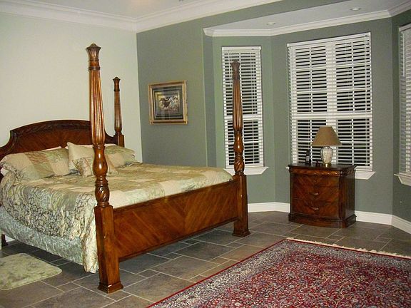 Master Bedroom w/gorgeous bathroom