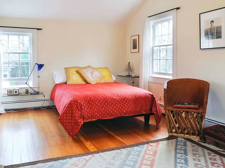 8 Amity St — Photo 7