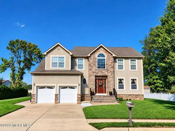6 Christopher Lane, Hazlet, NJ 07730