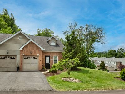 7036 Clubview Dr, Bridgeville, PA, 15017