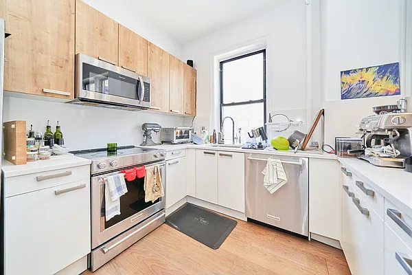 Rented by Living New York | media 30