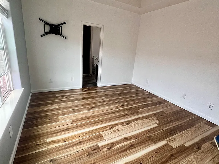 1860 Ash Dr SW — Photo 26