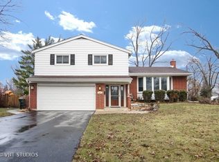 2019 Flower Cir, Arlington Heights, IL 60004