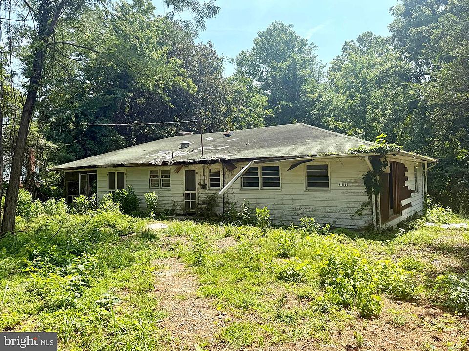 1st image of 46064 Rolling Rd