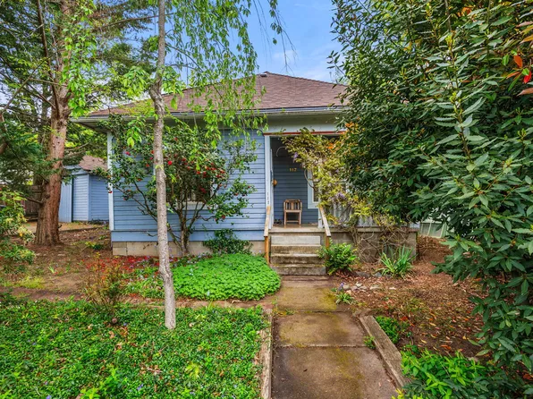 117 Morton St, Ashland, OR 97520