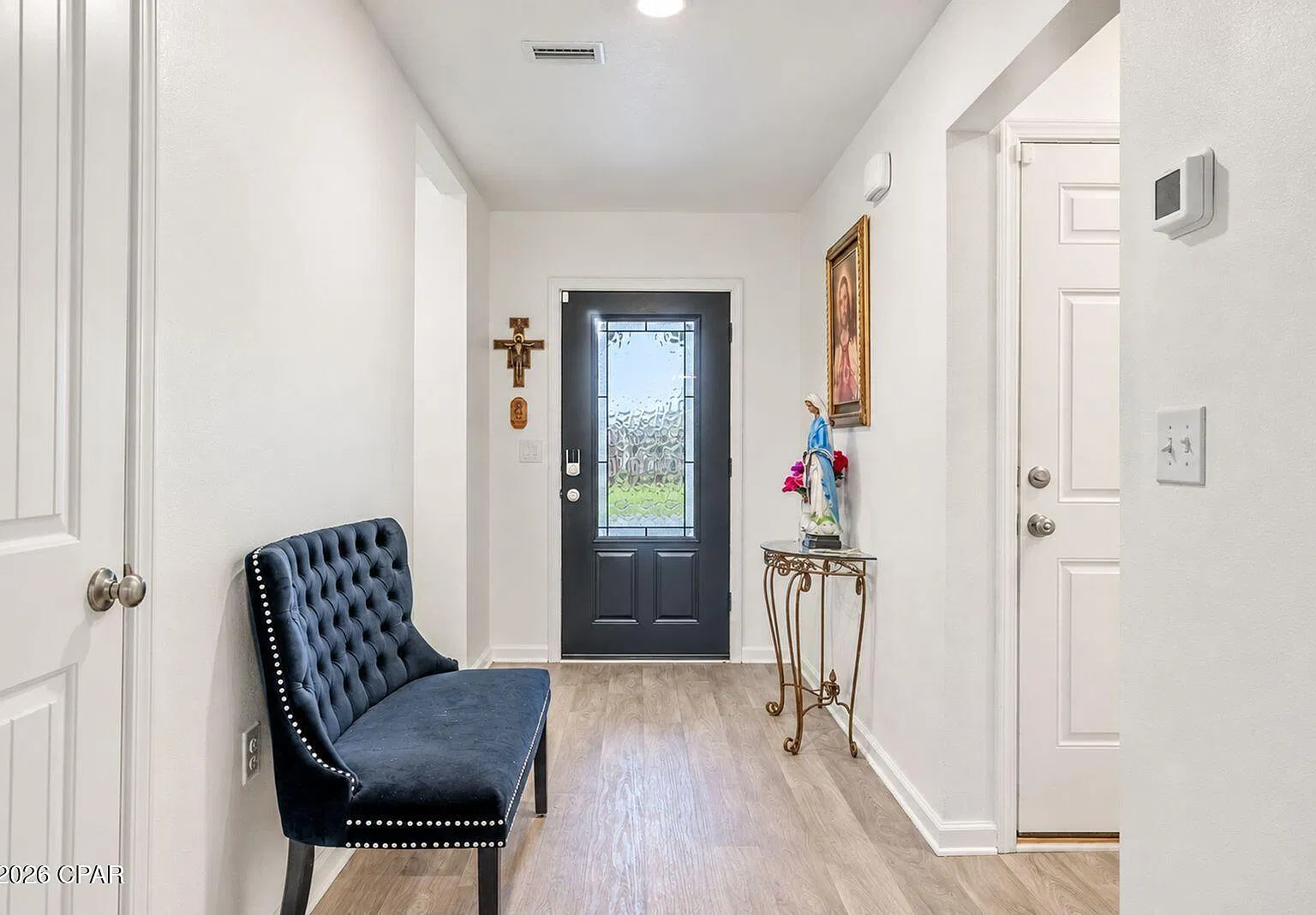 4 bed, 2326 sqft, $2,199 — Photo 4