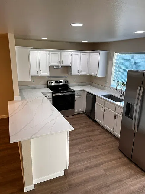 3 bed, 2.5 bath, 1440 sqft, $2,800 — Photo 2