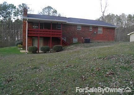 3rd image of 6922 Wake Robin Dr