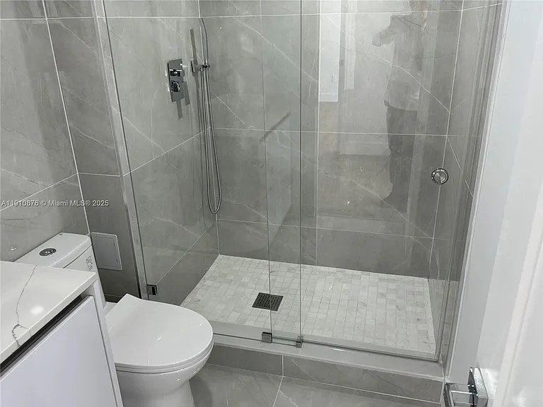 18031 Biscayne Blvd #1402 — Photo 16