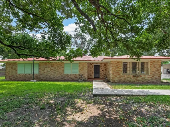 5606 Highland Rd, Santa Fe, TX 77517