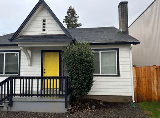 4344 NE Jarrett St APT K, Portland, OR 97218