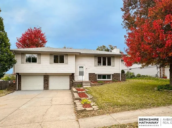 836 Gayle St, Papillion, NE 68046